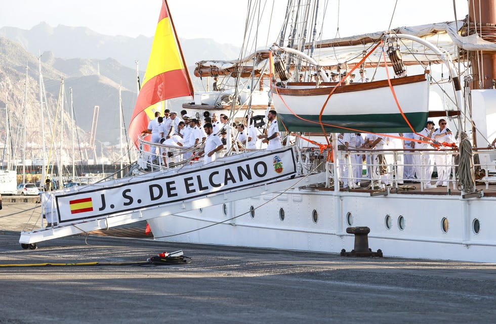 leonor de borbon a bordo de juan sebastian de elcano
