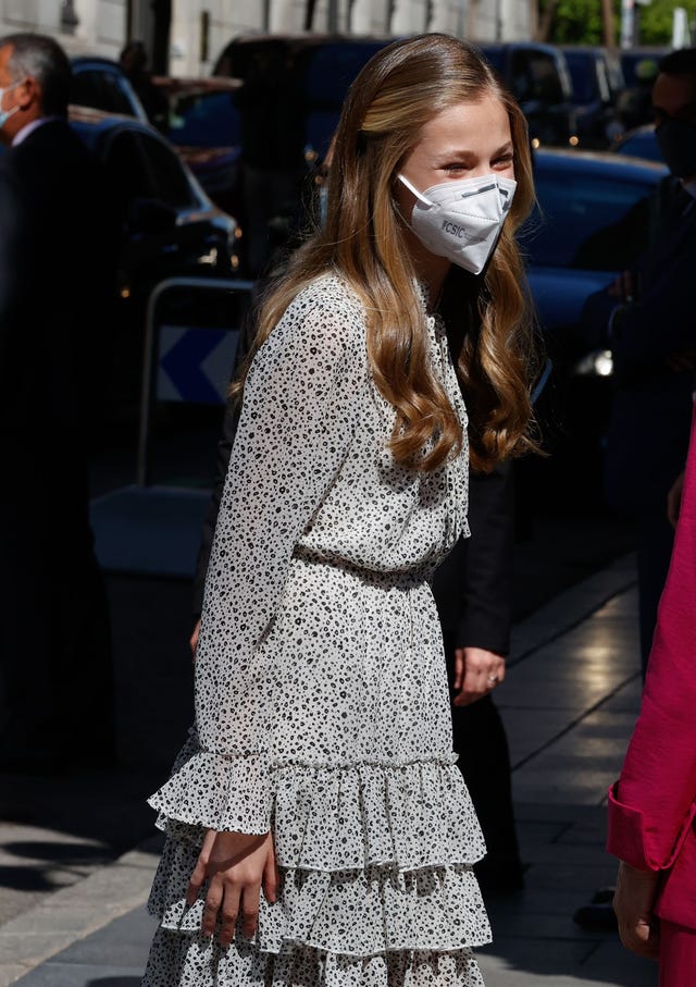 el look de leonor en su primera acto en solitario todos los detalles