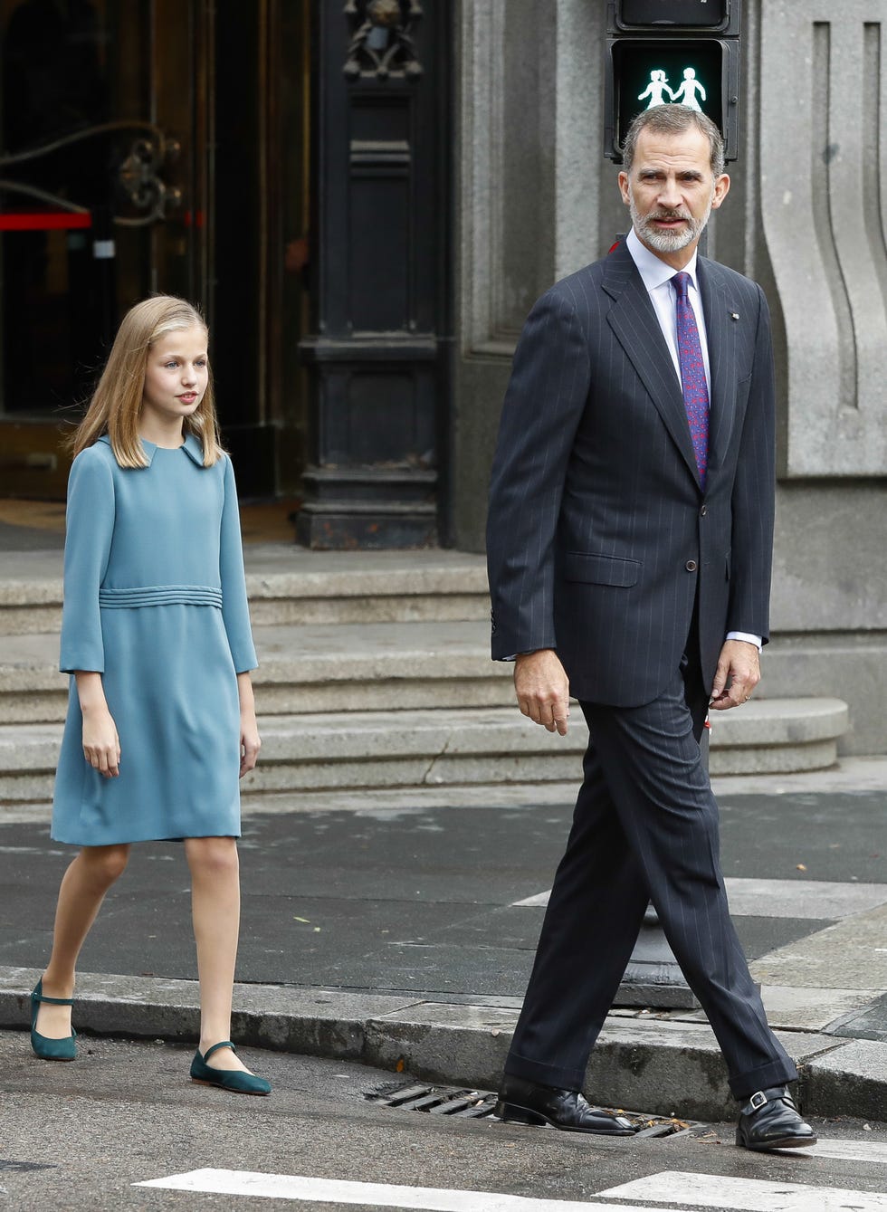 princesa leonor de borbón, peinados