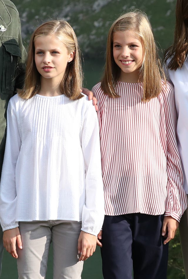 Princesa Leonor e Infanta Sofía campamento de verano