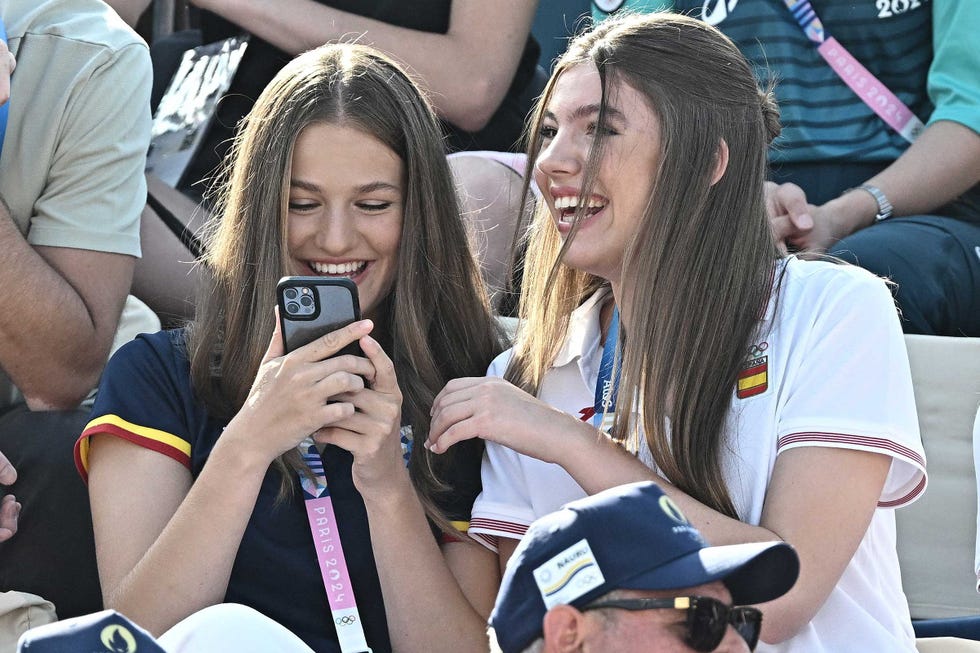 leonor y sofia en paris