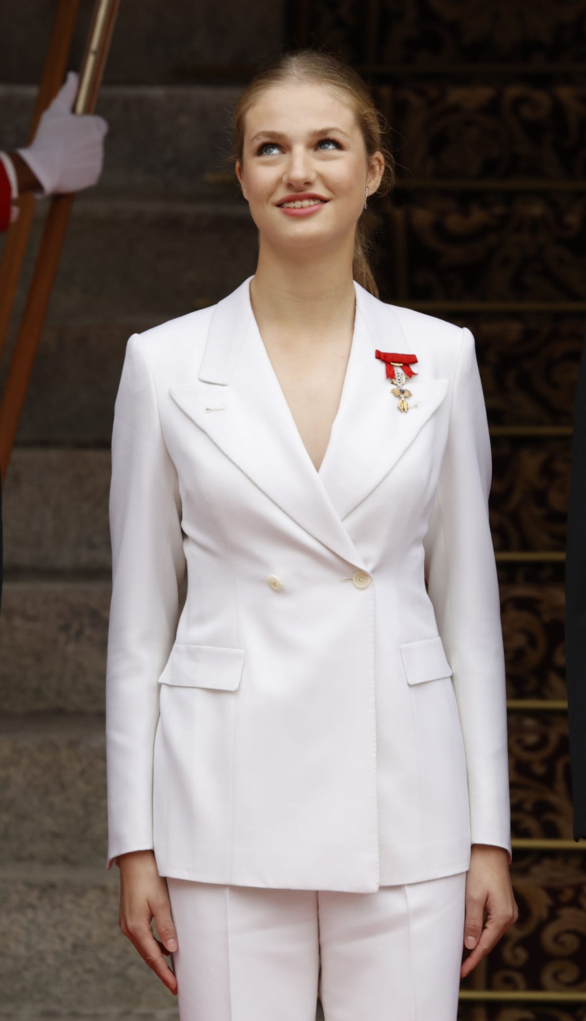 Leonor de Borbón wowed with makeup and hair during the swearing-in of the Constitution