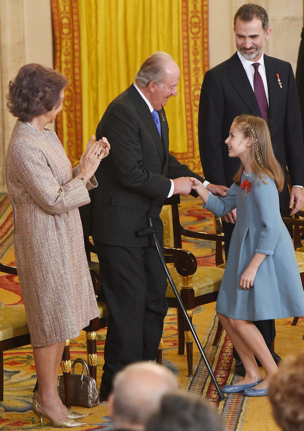La Casa Real hizo pública una emotiva carta del Rey emérito a su hijo en la que anuncia su retirada de la vida pública. En la misiva, Don Juan Carlos toma esta decisión “desde el gran cariño y orgullo de padre que por ti siento”. Recordamos las imágenes decisivas desde su abdicación, en 2014.