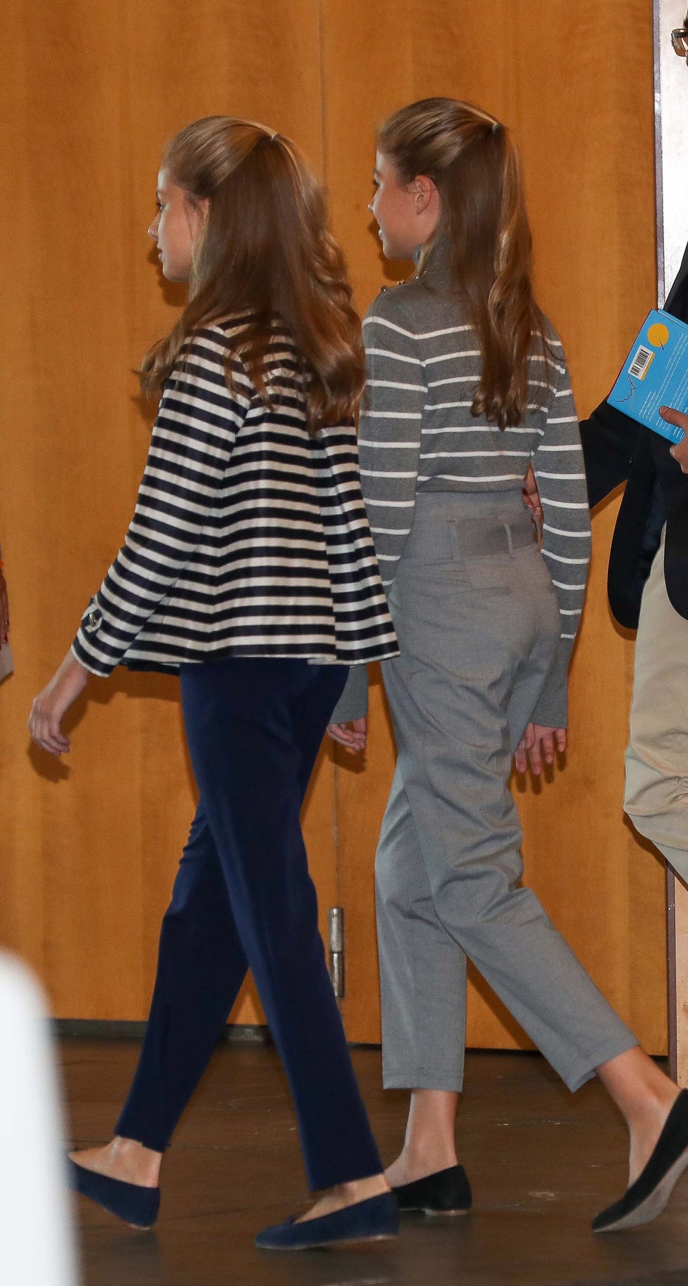 Los reyes Felipe y Letizia y sus hijas Leonor y Sofía en los actos del X aniversario de la fundación Princesa de Girona