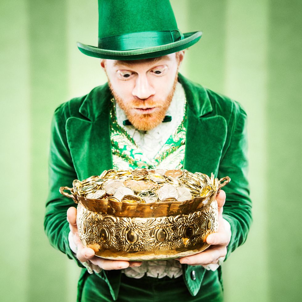 20 st. patrick's day superstitions leprechaun pot of gold