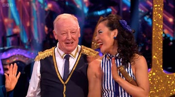 les dennis performing in strictly come dancing