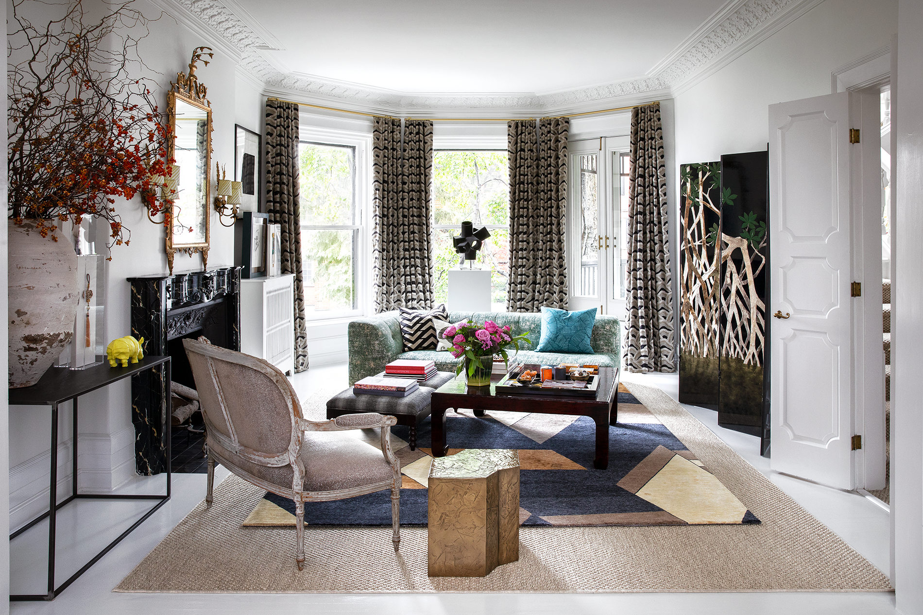 14 Mesmerizing Living Room Mirror Ideas