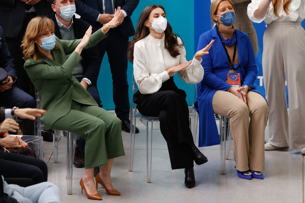letizia recupera su blusa más bonita