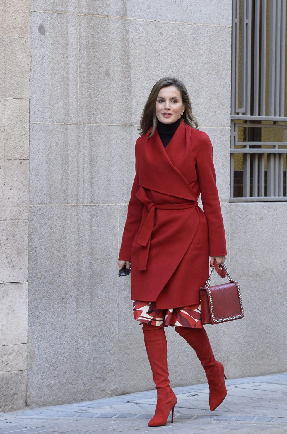 Clothing, Red, Street fashion, Fashion model, Coat, Fashion, Footwear, Overcoat, Shoulder, Orange, 