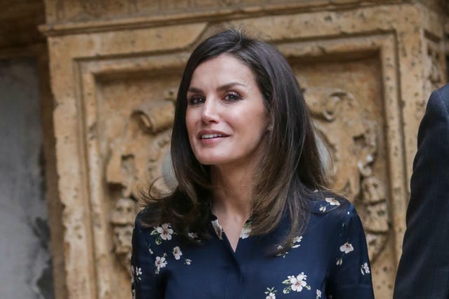 Reina Letizia, Reina Letizia misa pascua, Reina Letizia look