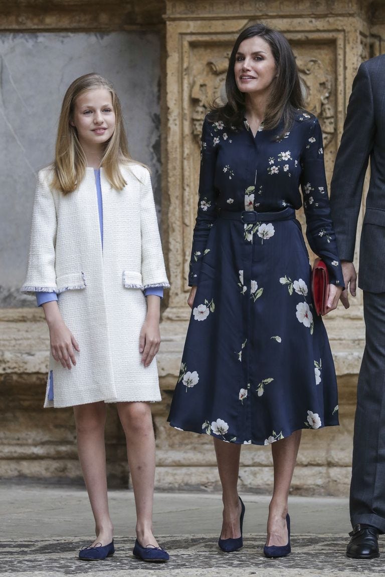 Reina Letizia, Reina Letizia misa de pascua, Reina Letizia looks
