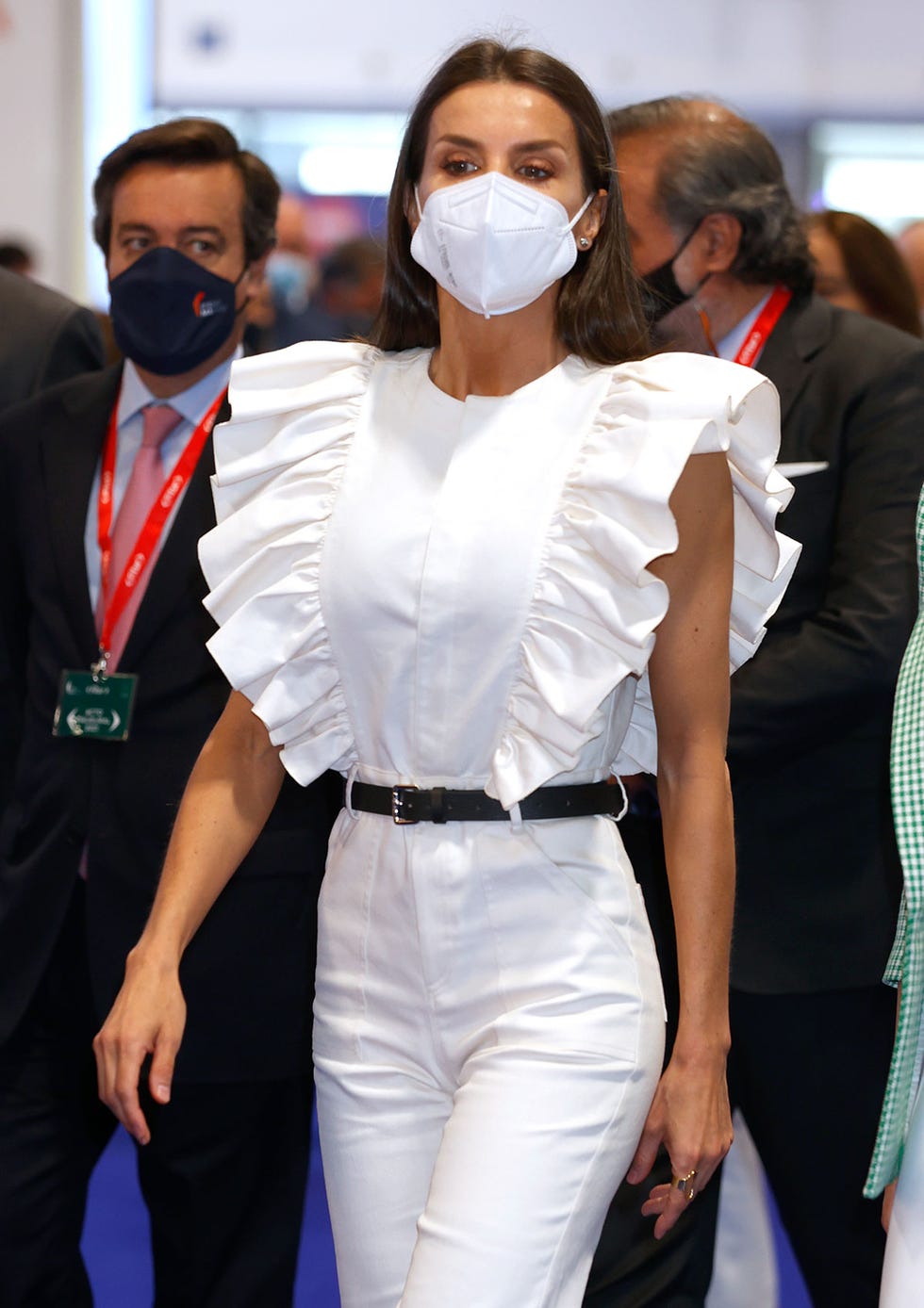 felipe vi y letizia, en fitur 2021 analizamos el look de la reina