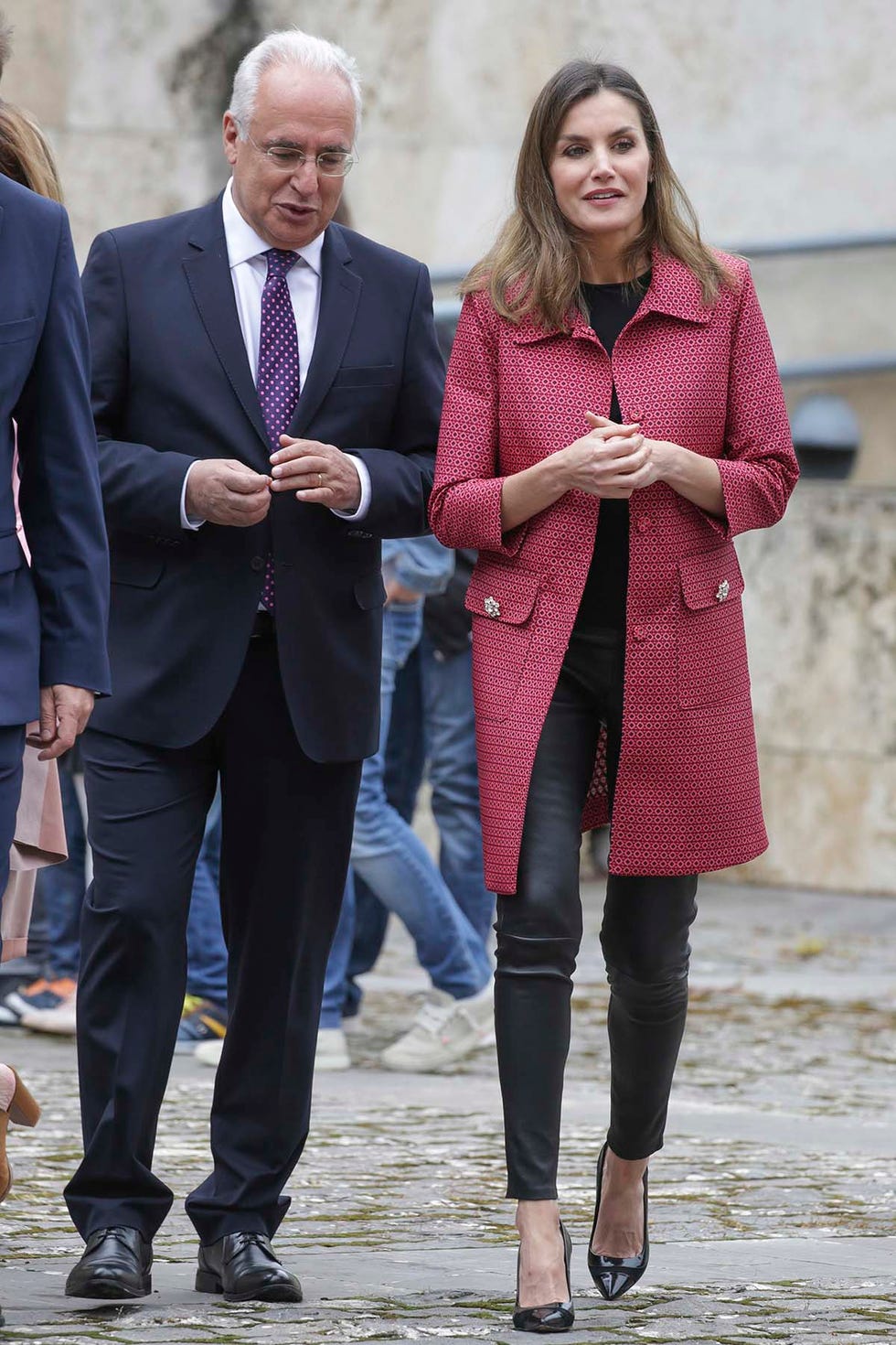 Letizia pantalones piel