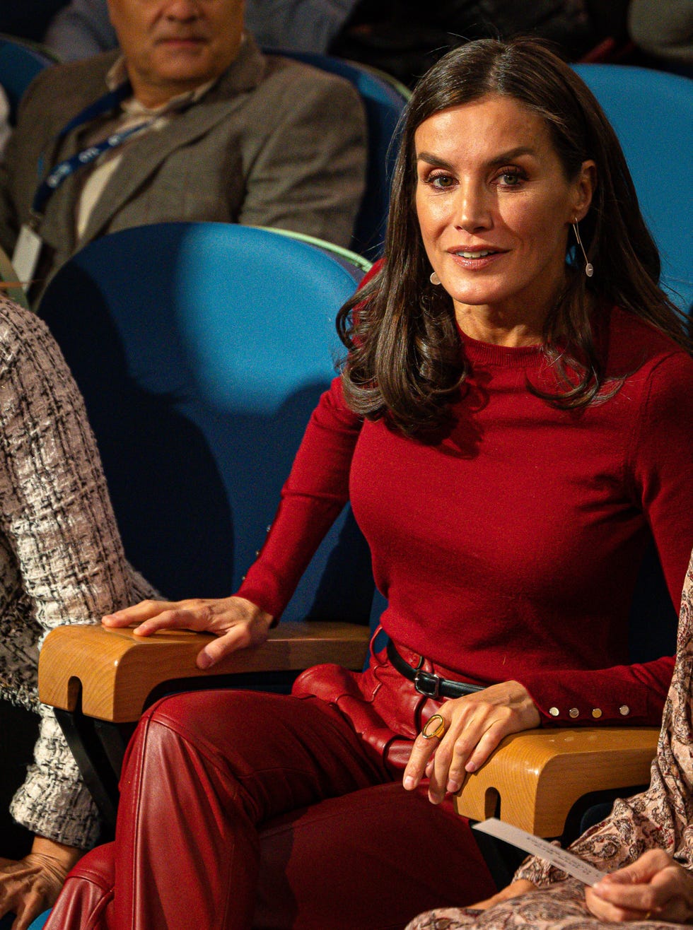 spanish queen letizia during inauguration of 20 anniversary of red local de oficinas técnicas laborales otl in barcelona on wednesday, 23 november 2022