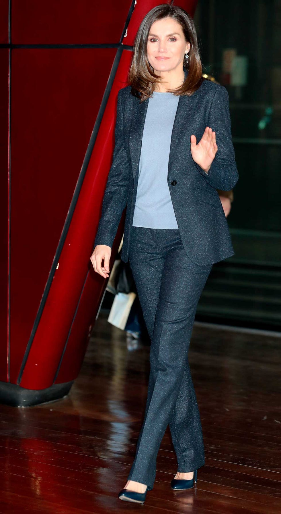 Letizia sobrio traje chaqueta Hugo Boss