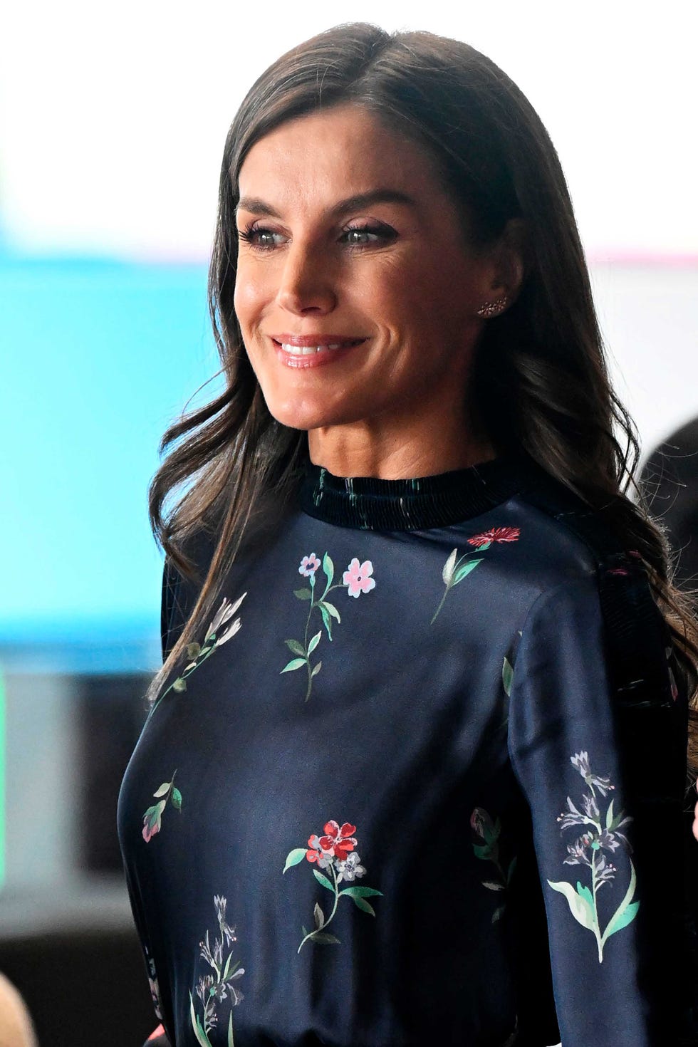 letizia estrena vestido de armani en su viaje a londres