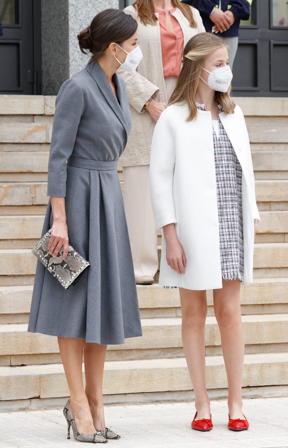 leonor look en cartagena
letizia look en cartagena