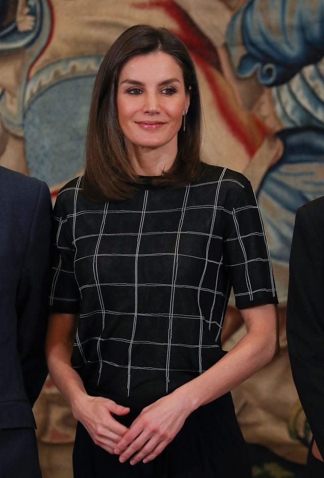 La reina Letizia estrena pero no quiere que se note