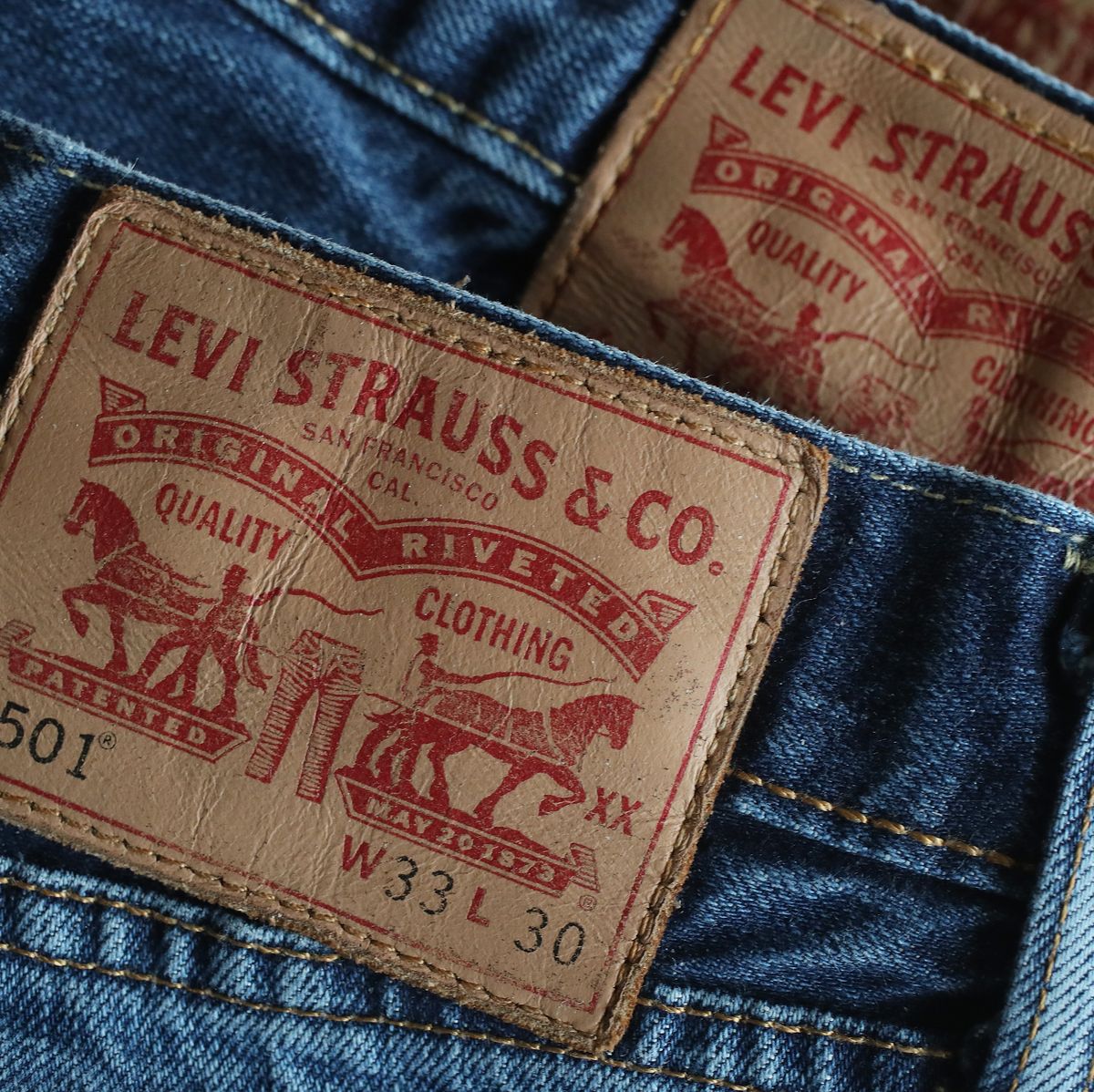 Levi's - Pantalones de mezclilla 501 Original Shrink-to-Fit  para hombre (Legacy), Rigid : Ropa, Zapatos y Joyería