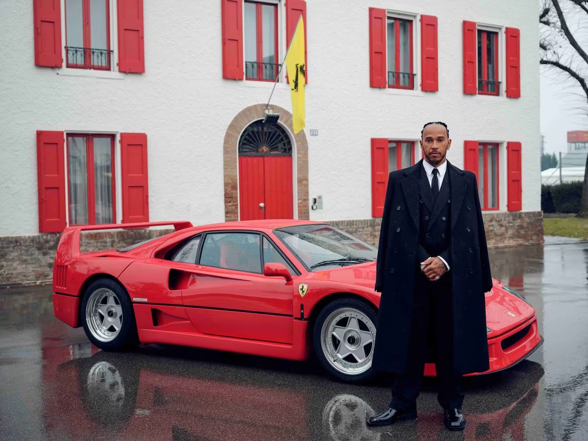 lewis-hamilton-maranello-