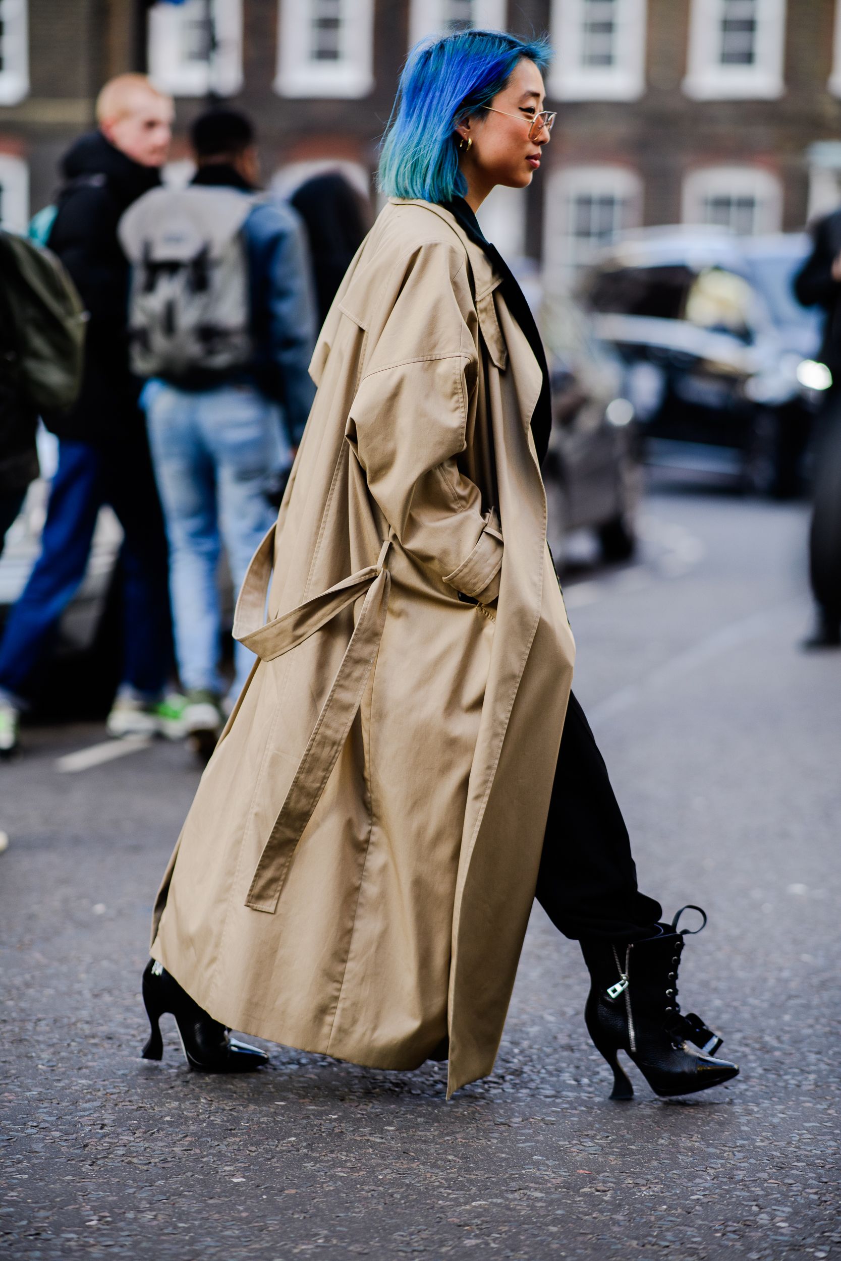 Street Style London FW SS19 - Louis Vuitton iconic Petit Malle