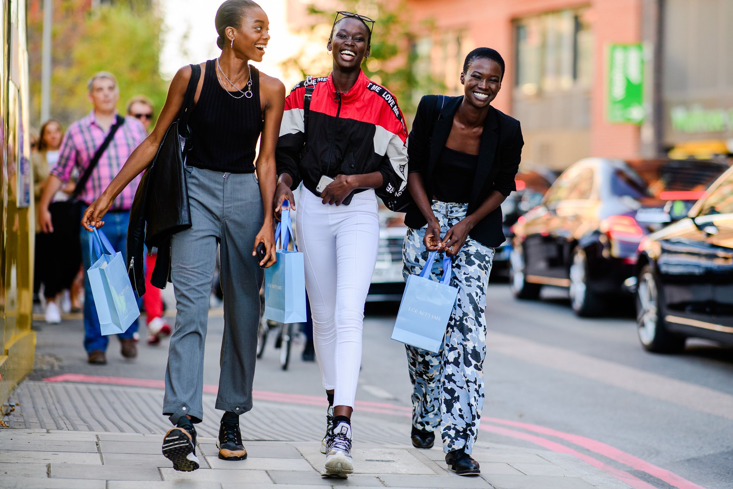Best Street Style at London Fashion Week Spring 2019 - London Street Style  Fashion