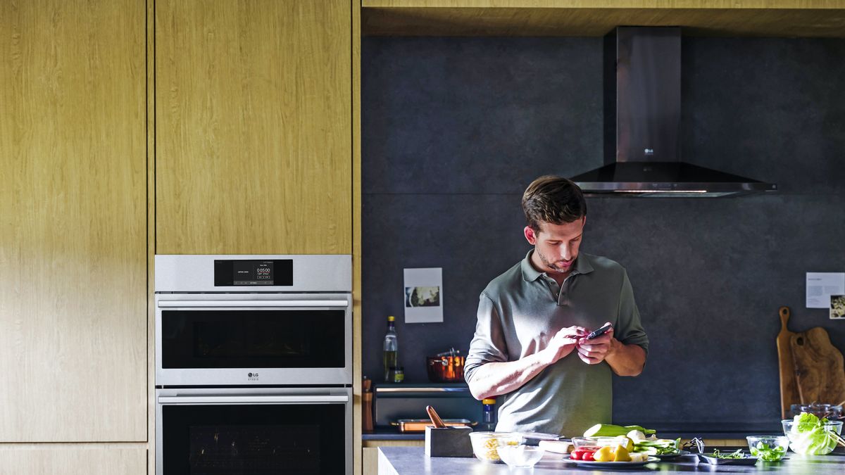 El horno que se va a convertir en el corazón de tu cocina es de LG