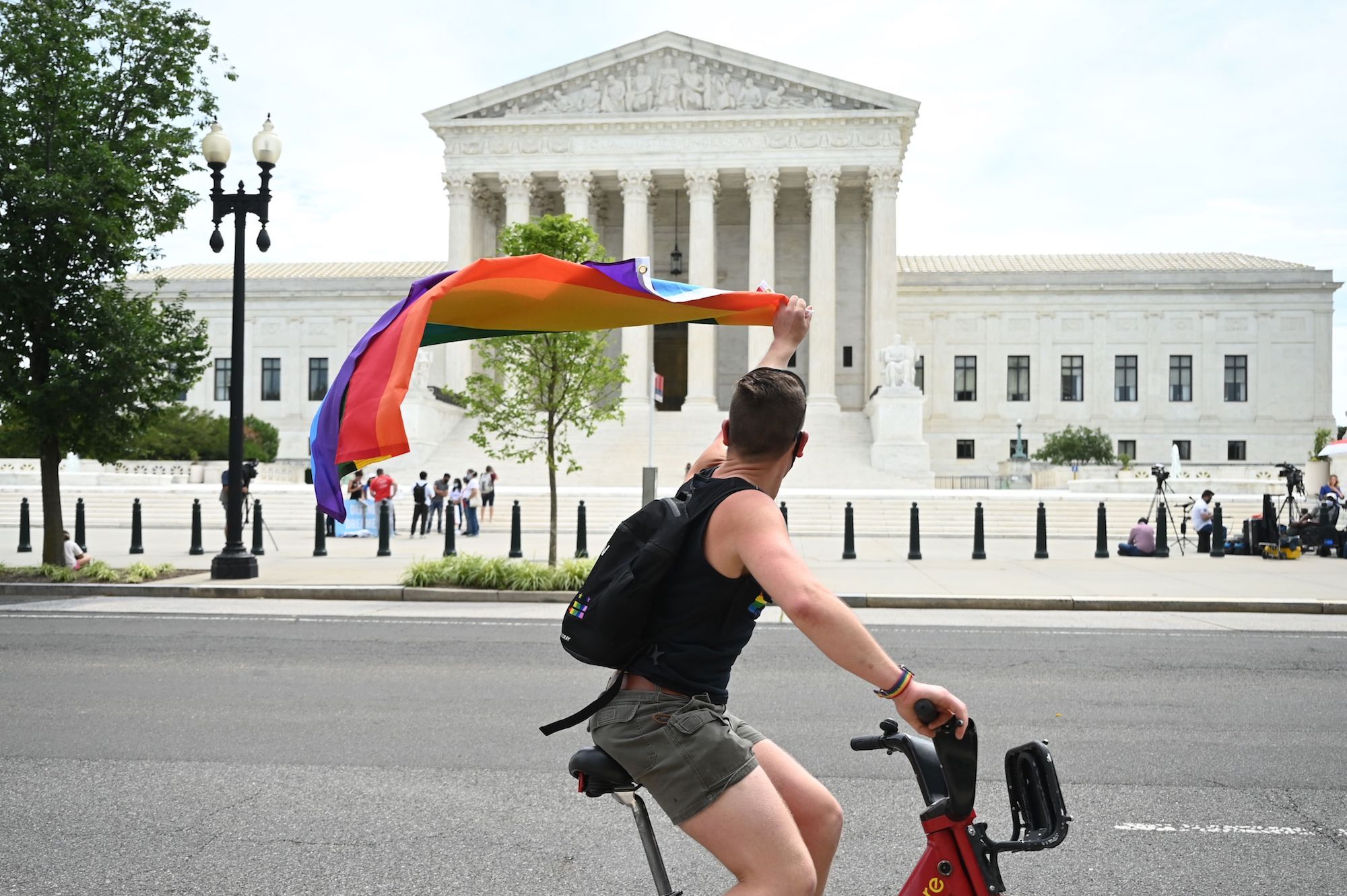 Supreme Court Rules LGBTQ Workers Have Protections Under Civil Rights Act