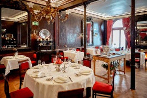 salón isabelino del restaurante lhardy de madrid