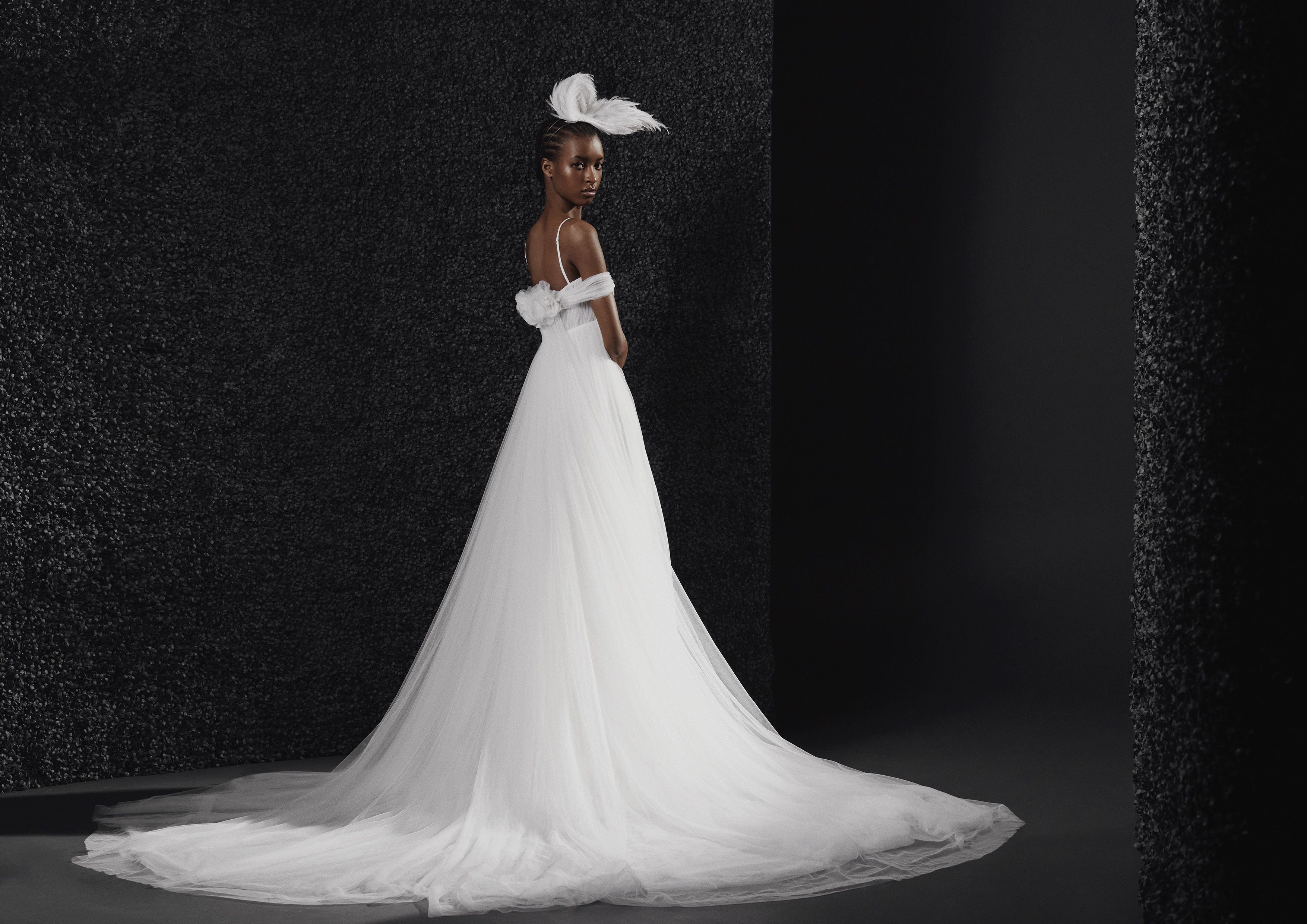 See Every Look From Vera Wang Bride 2022 - Vera Wang's New