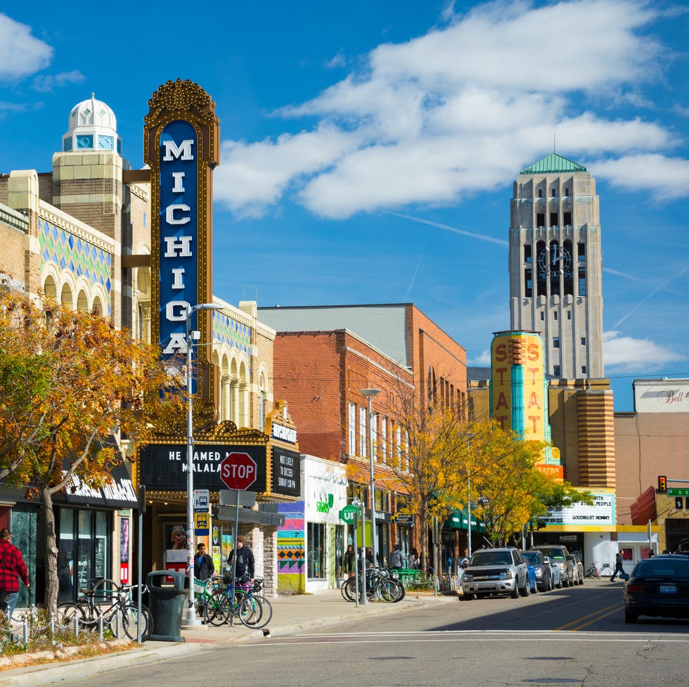 liberty street scene in ann arbor