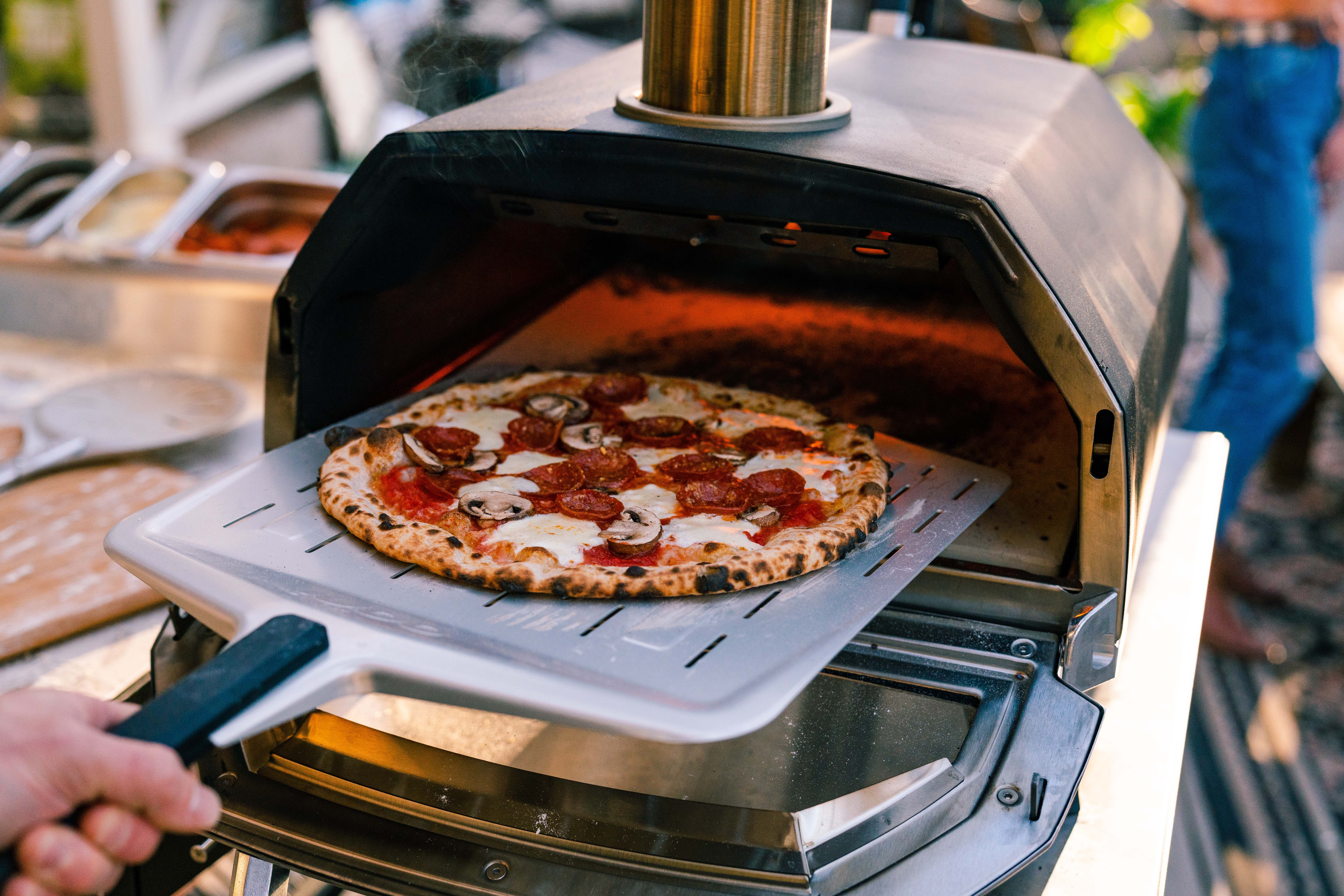 Everything You Need to Become a Backyard Pizza Master