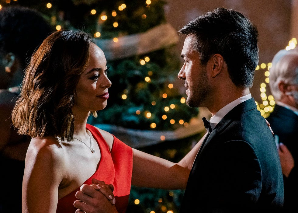 Lifetime Christmas Movies 2020: Schedule, Cast Lists, and 