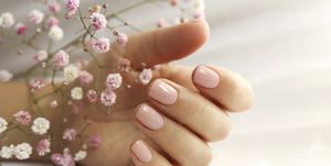 light pink manicure on short nails 