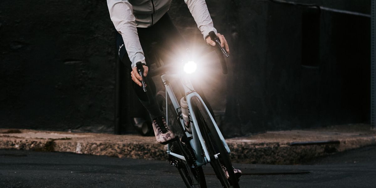 Husk Spænde Armstrong The 13 Best Bike Lights Review | Best Cycling Lights 2023