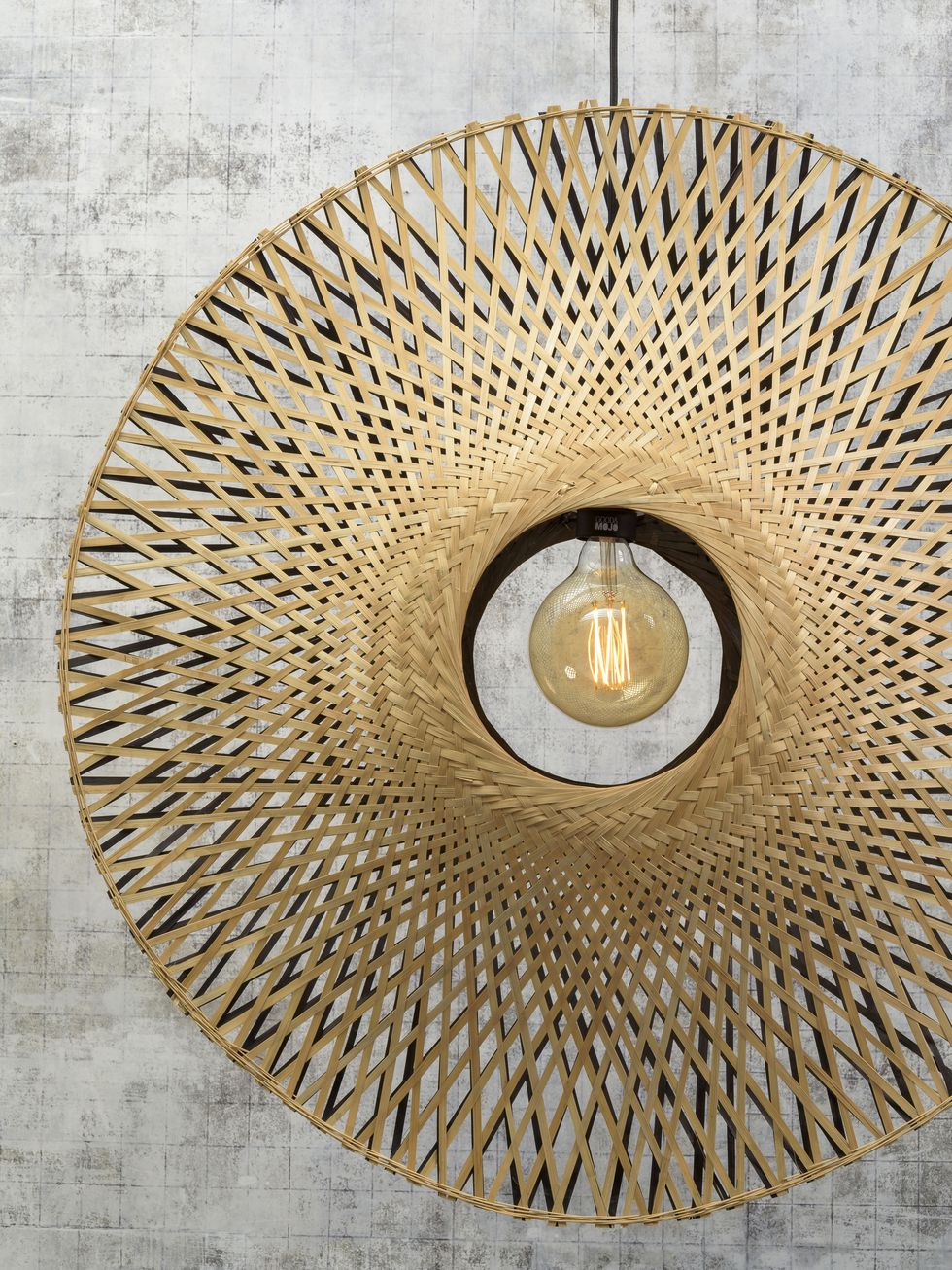 kalimantan bamboo vertical pendant light