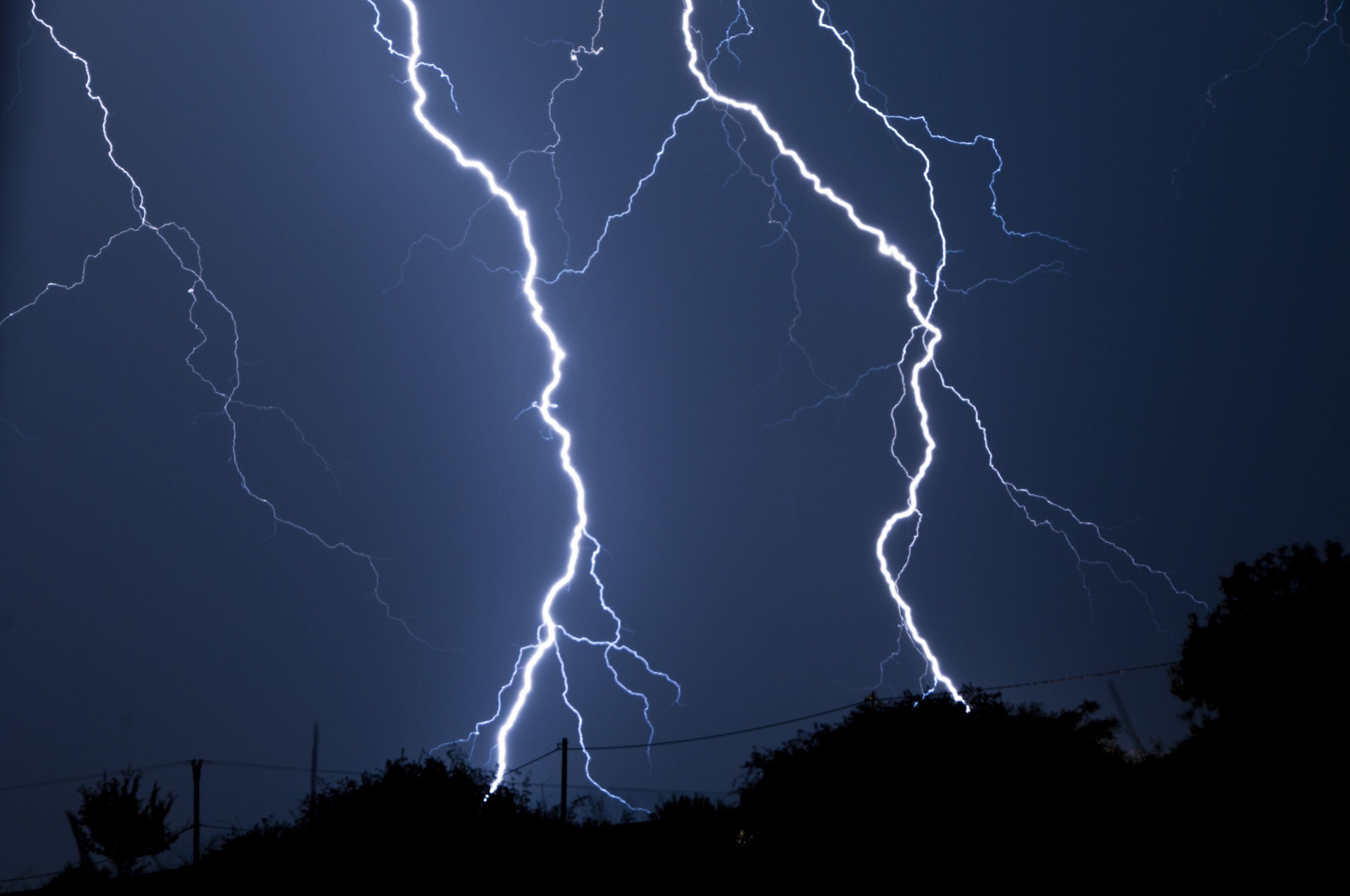 Lightning Kills Runner During Arduous Mountain Race in Greece