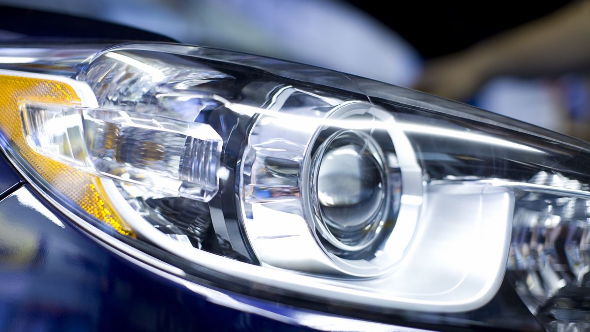 What Are HID Headlights?—Car