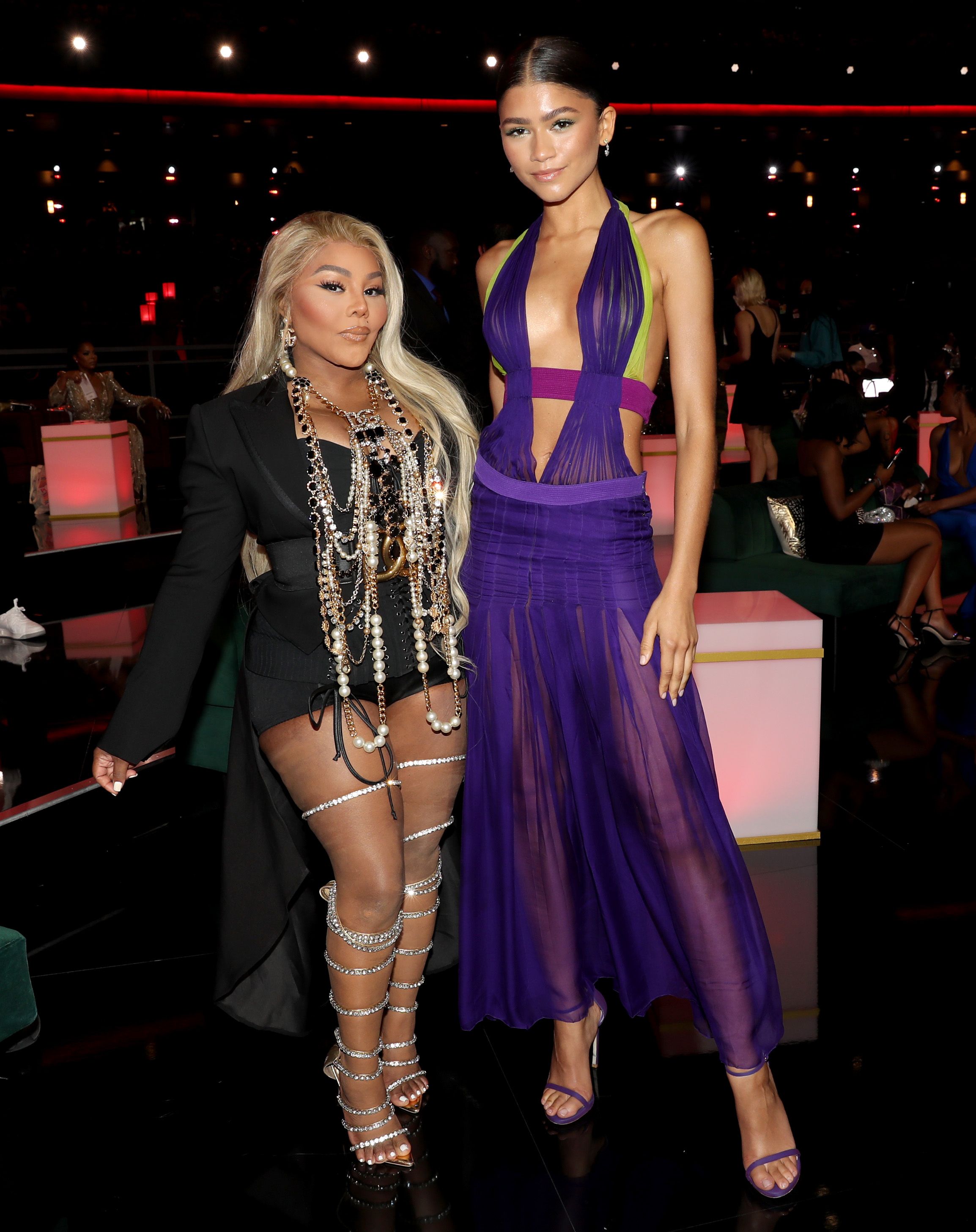 Beyoncé and Zendaya Have an Ultra Glam Moment in the Front Row at the Louis  Vuitton Show