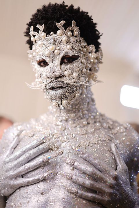 the 2023 met gala celebrating "karl lagerfeld a line of beauty" red carpet