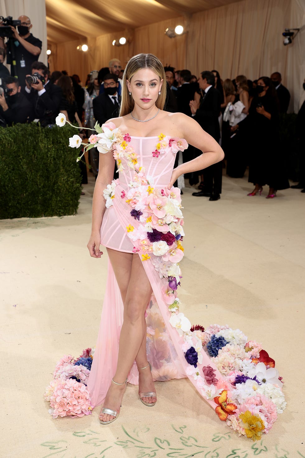 lili reinhart wears a pink gown with flower appliques