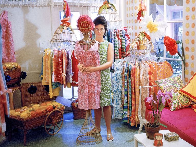 Lilly Pulitzer History - How Lilly Pulitzer Launched Her Fashion Brand