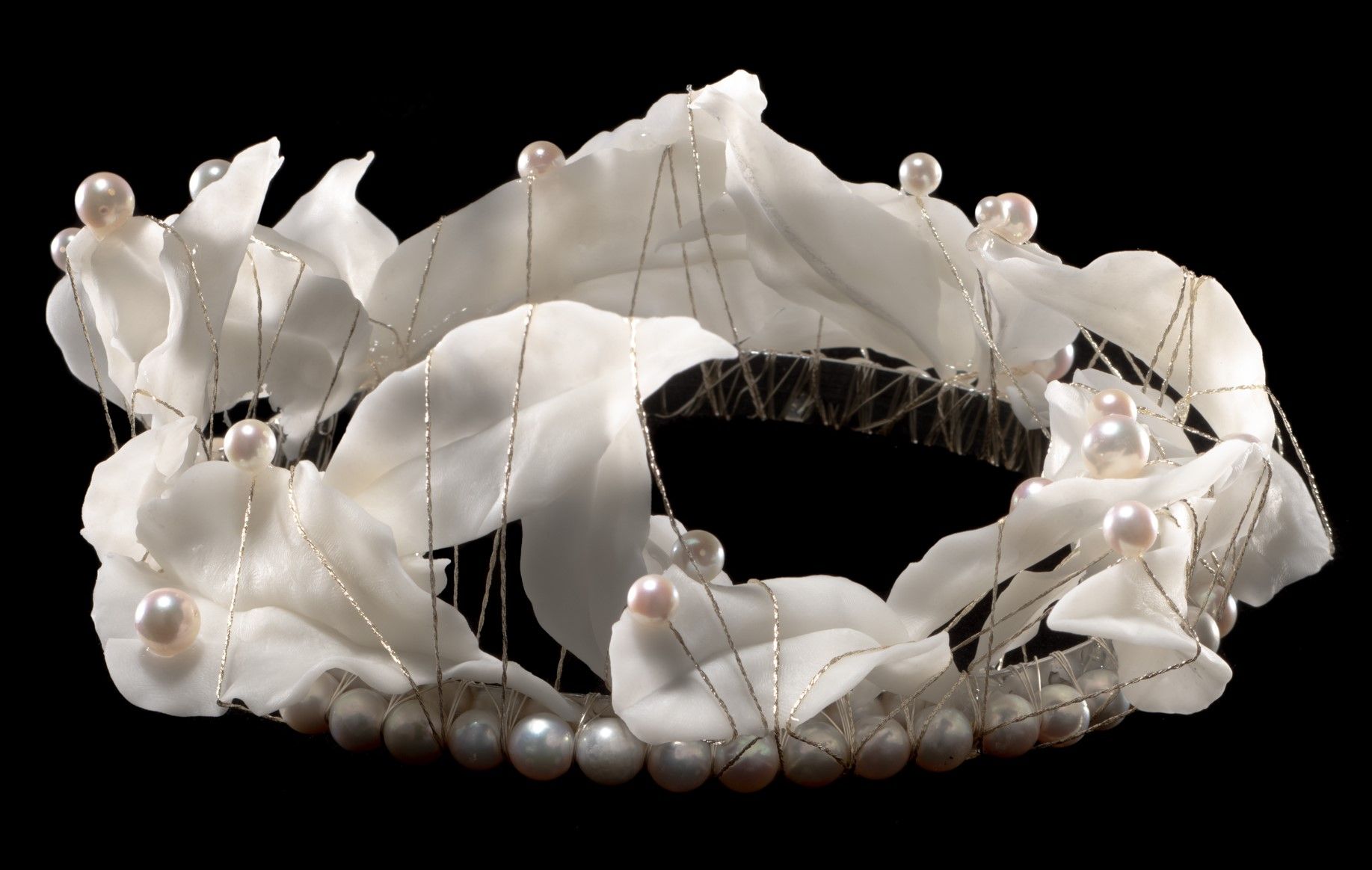 TIARAS 輝かしい歴史 Tiara by Diana Scarisbrick Museum of Fine Arts Boston