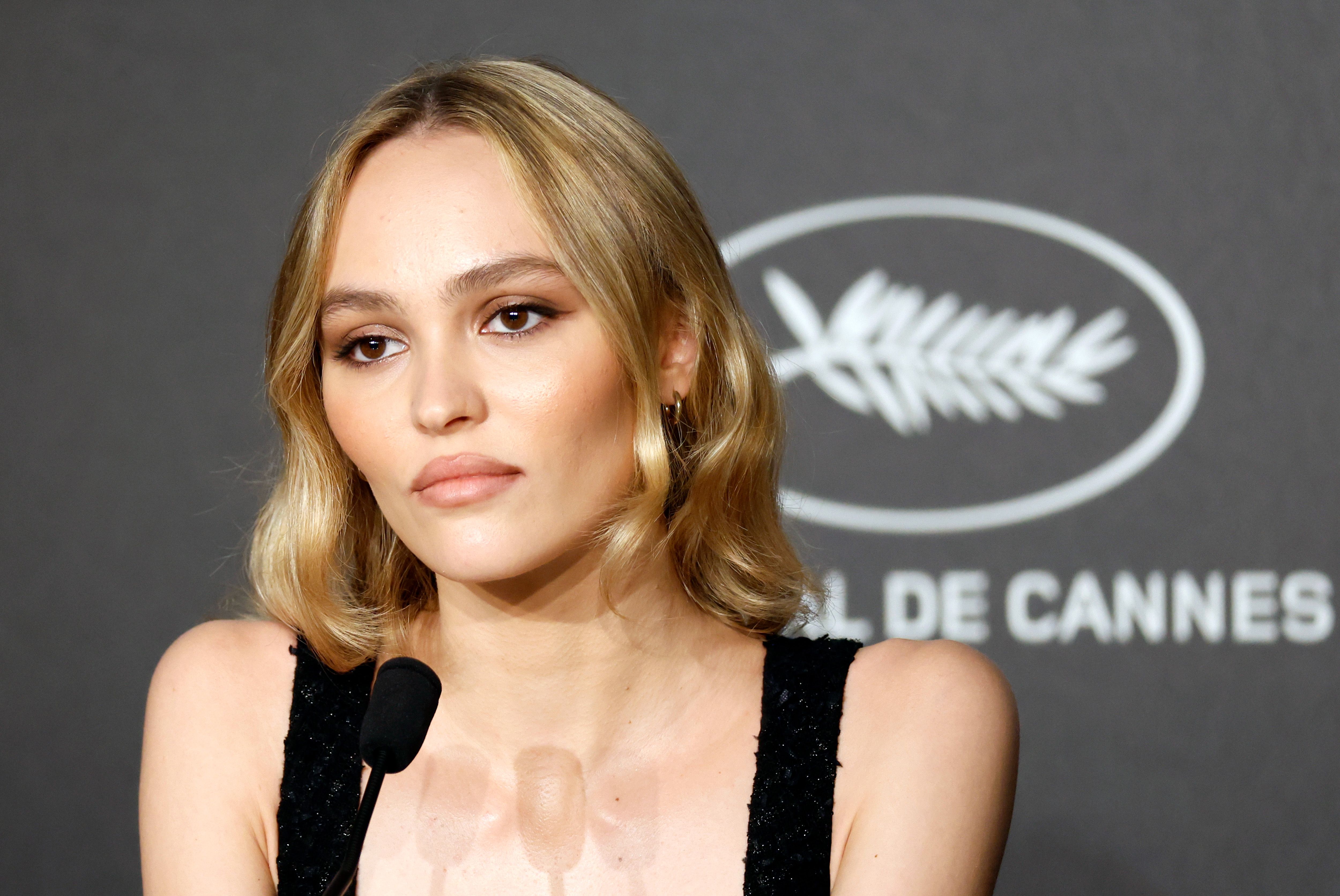 All About Lily-Rose Depp's Girlfriend 070 Shake - ReportWire