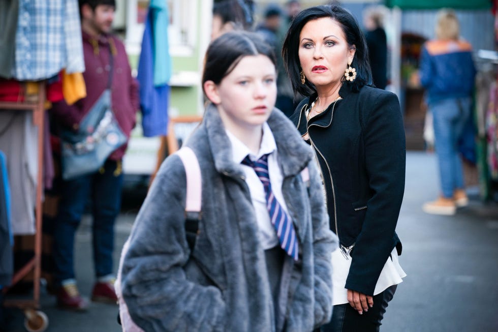 Eastenders Spoilers Kat And Zoe Revisited In New Scenes 8802