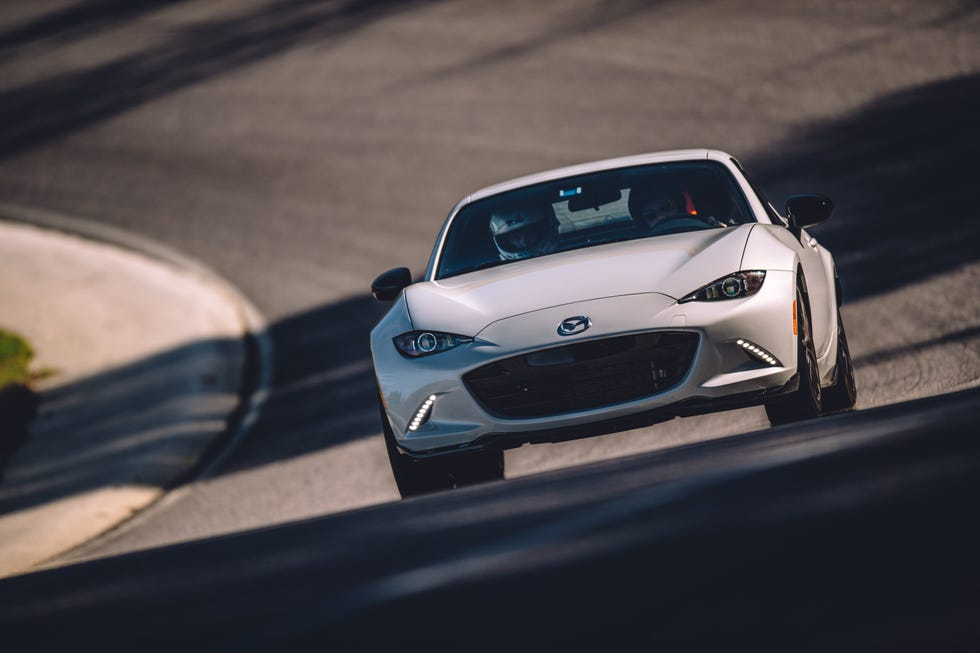 The Miata Is the Perfect New Track Car For Novices