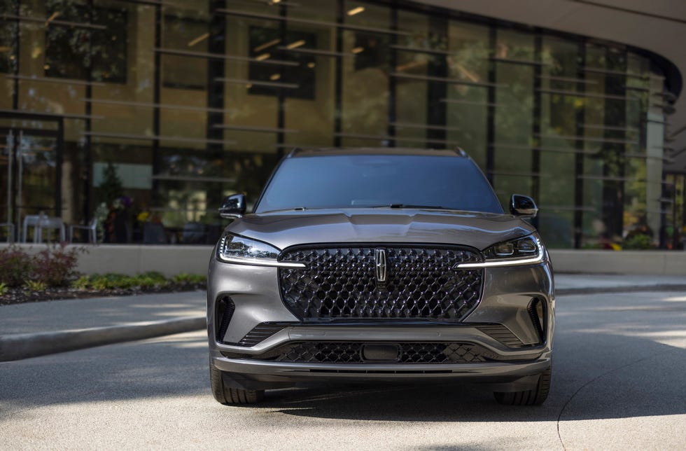 2025 Lincoln Aviator Is a Reworked Package With 400 HP and RearWheel Drive