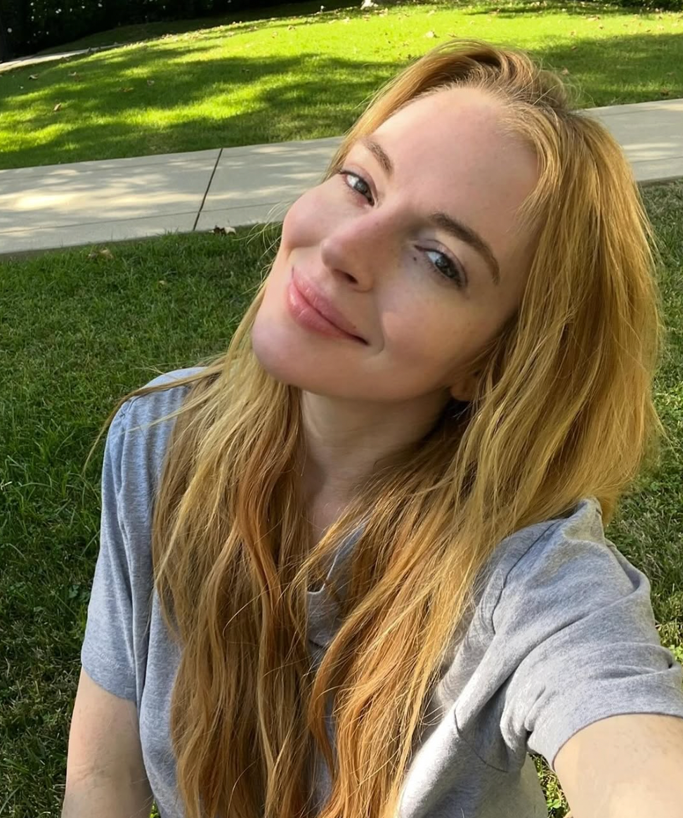 Lindsay Lohan is no longer a redhead and we don’t know how to react