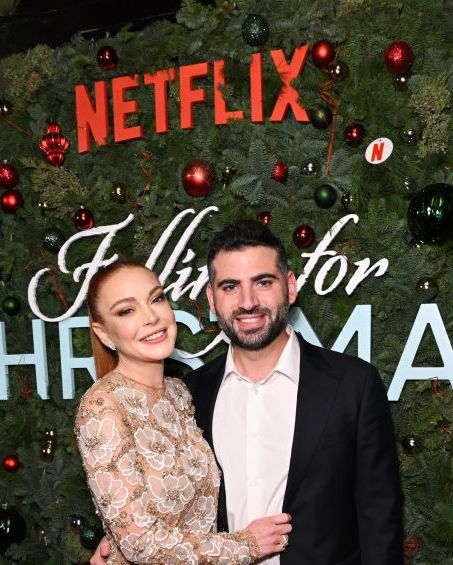 netflix’s falling for christmas celebratory holiday fan screening with cast crew