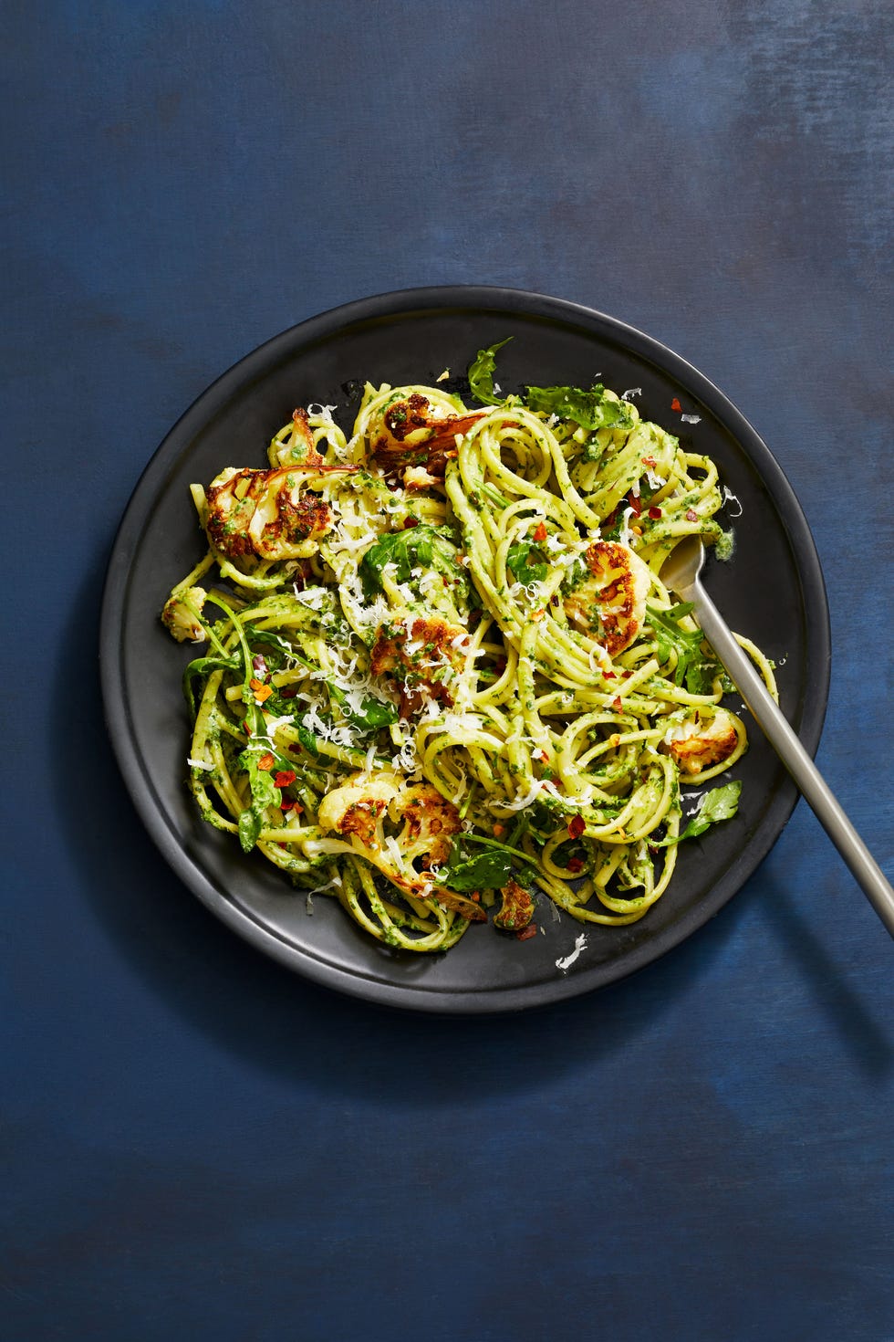 linguine with arugula pesto and roasted cauliflower